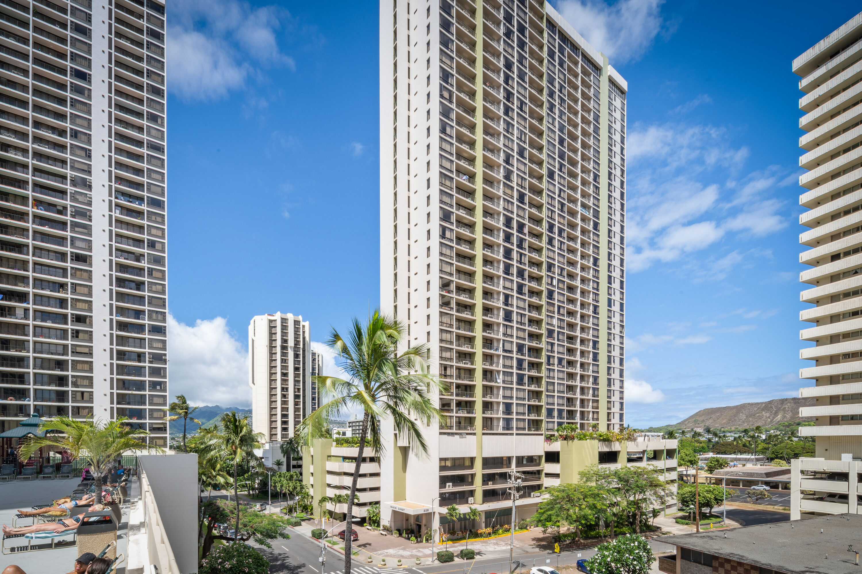 Aston Waikiki Sunset, a family-friendly stay in Oahu