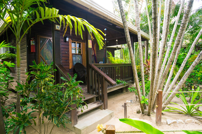 Bananarama Dive & Beach Resort, a family-friendly stay in Roatan