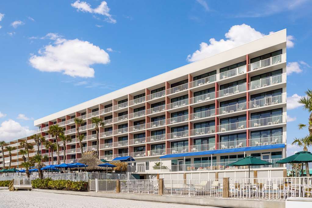 DoubleTree Beach Resort by Hilton Tampa Bay North Redington, a family-friendly stay in Clearwater Beach