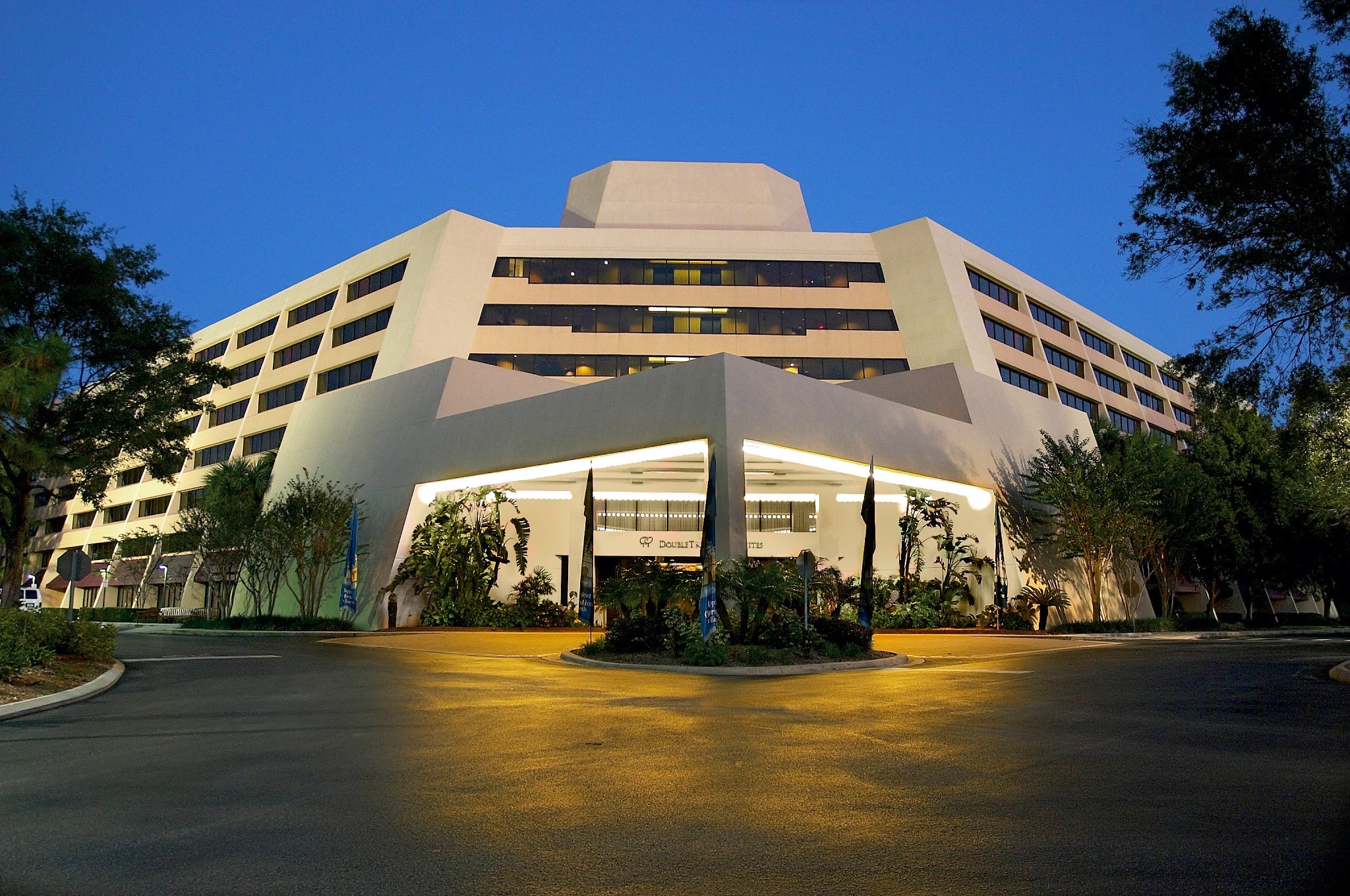 DoubleTree Suites by Hilton Orlando Disney Springs Area, a family-friendly stay in Orlando