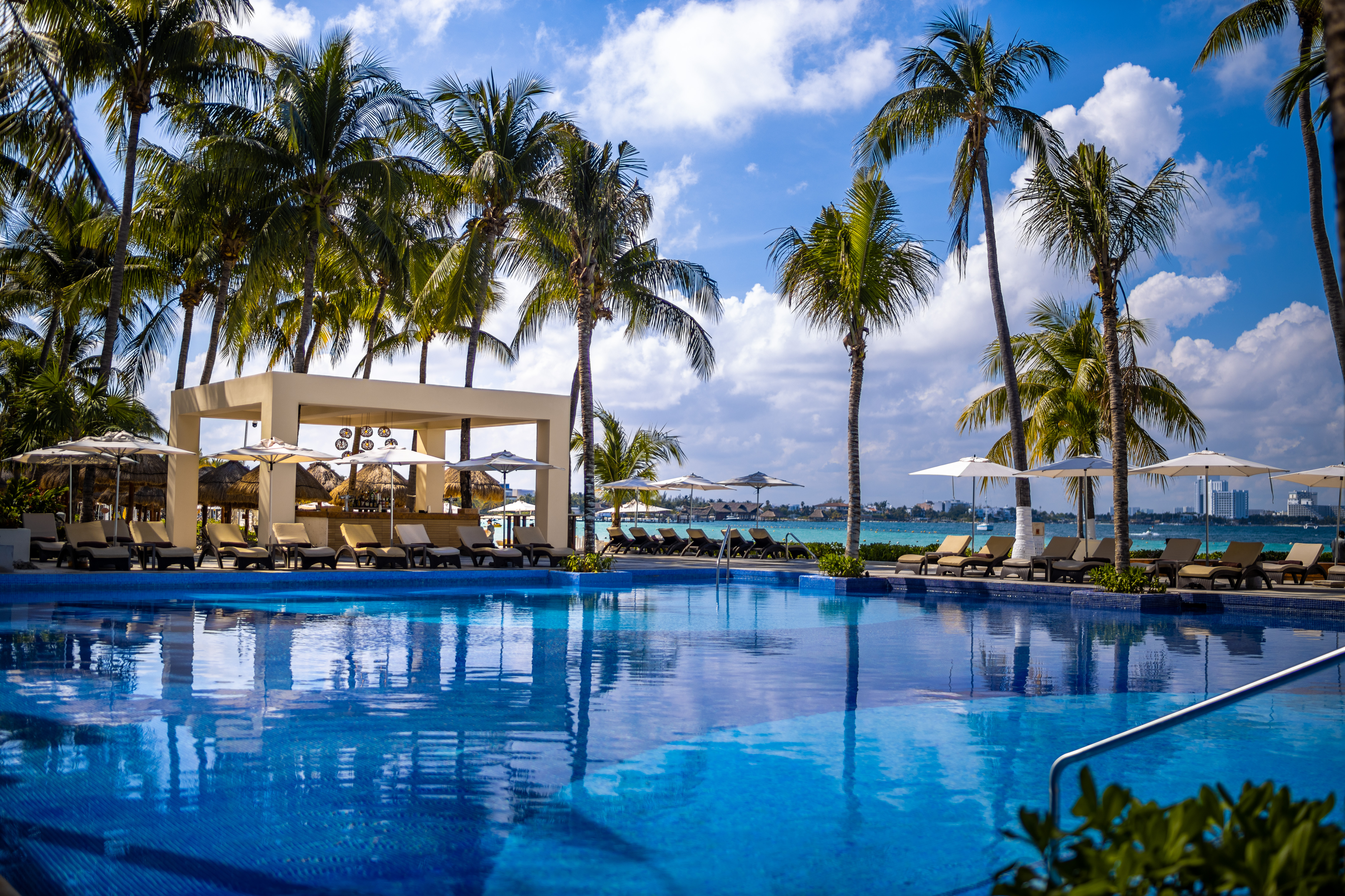 Dreams Sands Cancun Resort & Spa, a family-friendly stay in Cancun