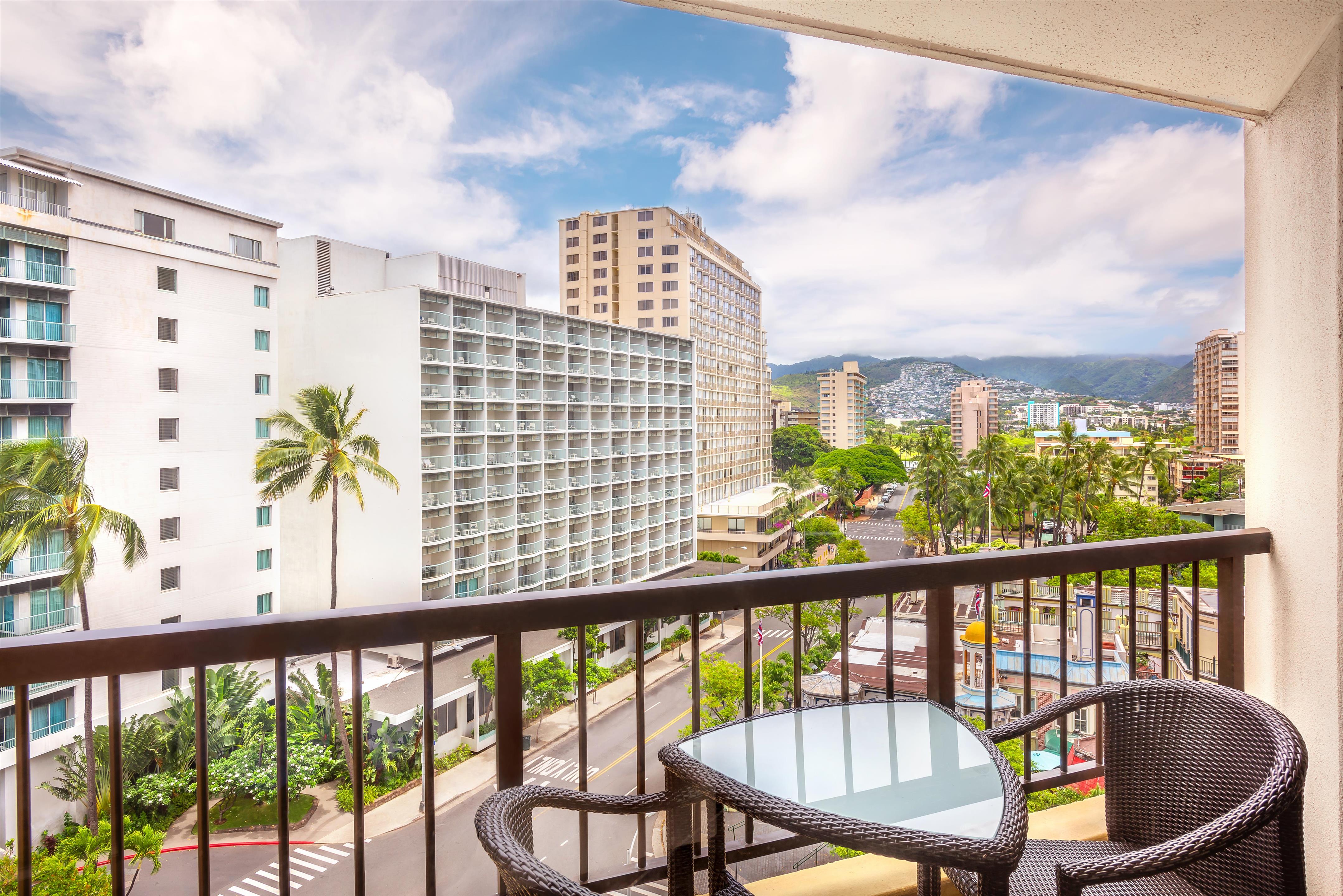 Hyatt Regency Waikiki Beach Resort & Spa, a family-friendly stay in Oahu