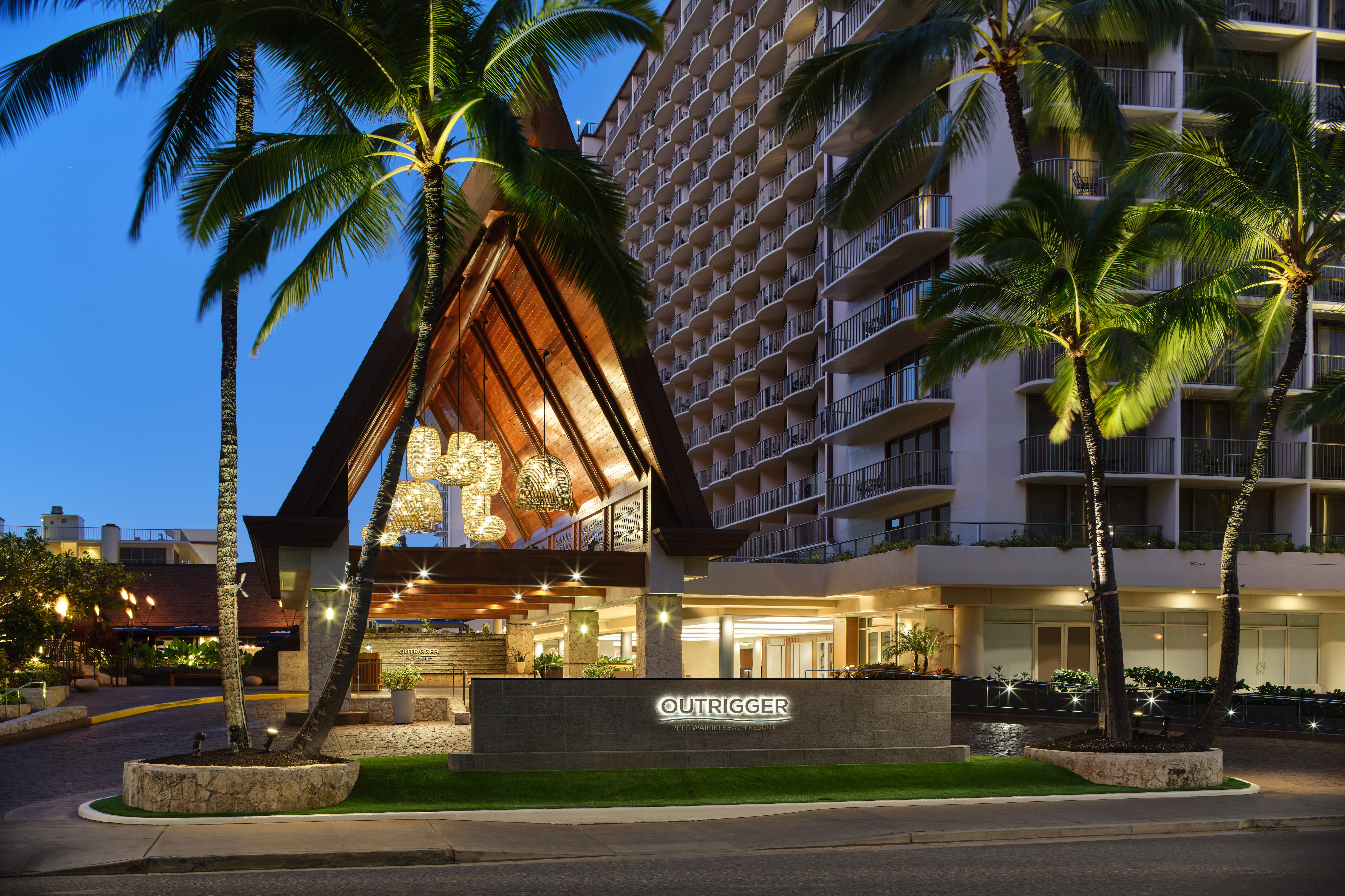 Outrigger Reef Waikiki Beach Resort, a family-friendly stay in Oahu