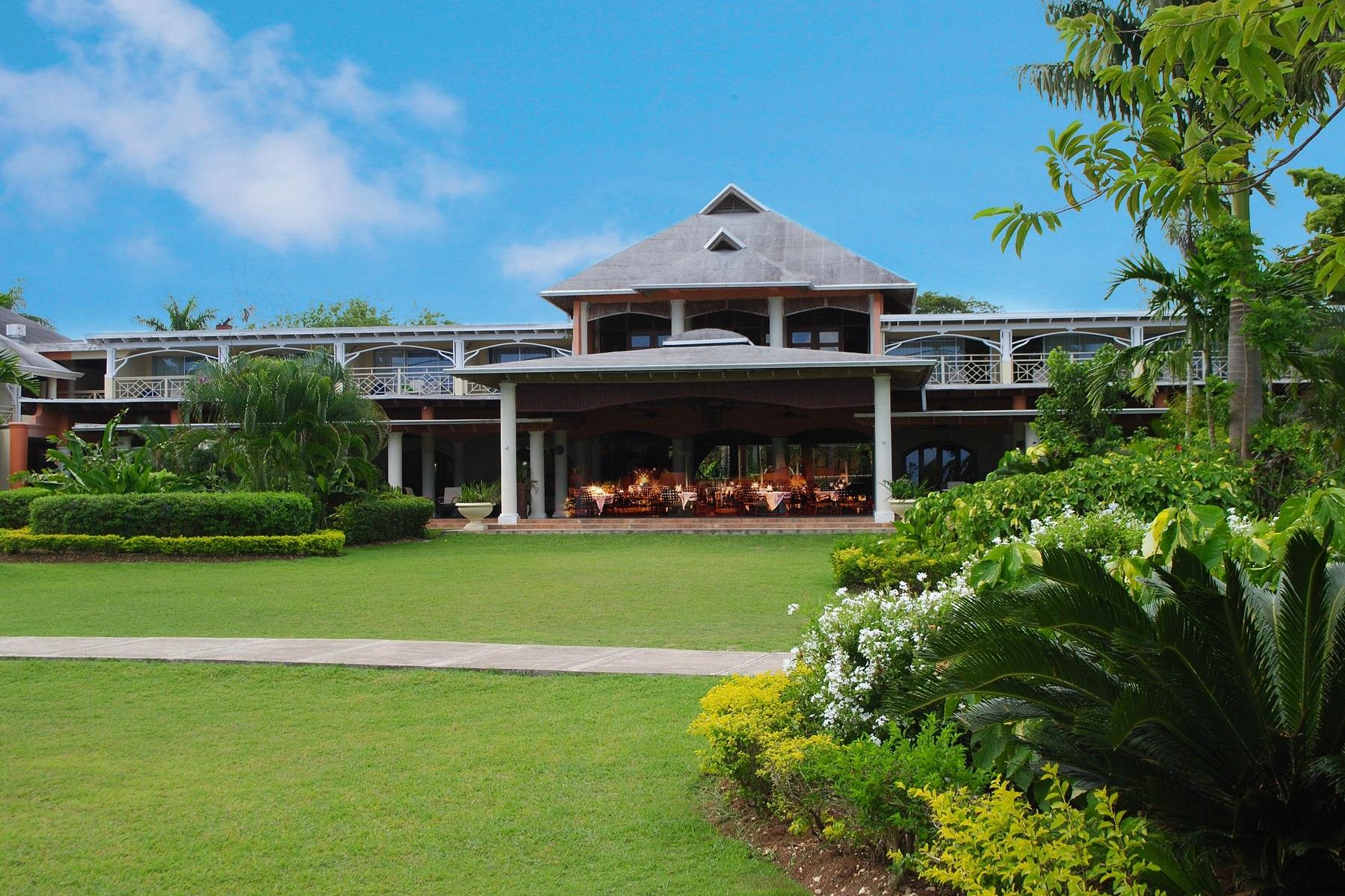 Sunscape Cove Resort, a family-friendly stay in Jamaica