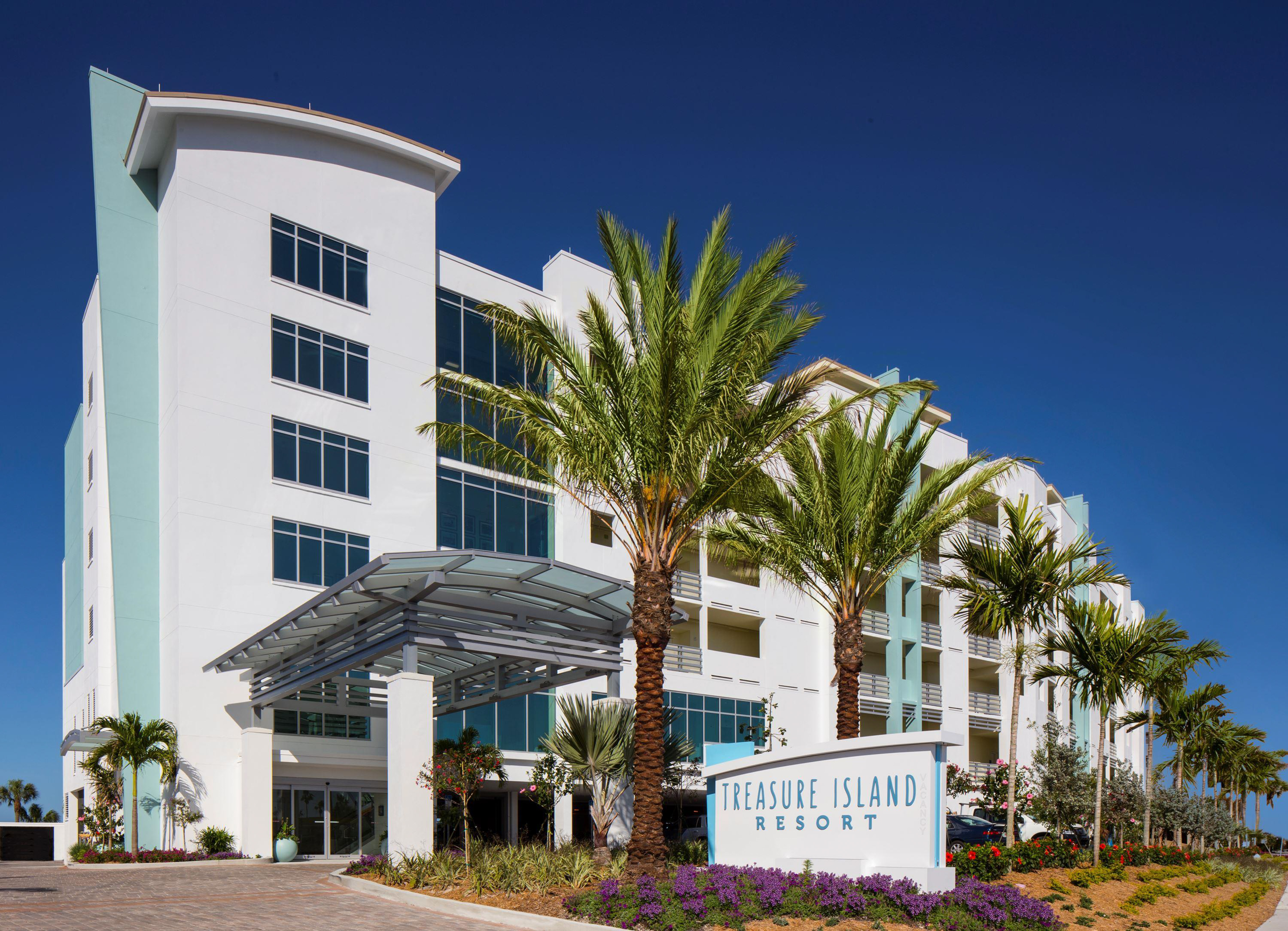 Treasure Island Beach Resort, a family-friendly stay in Clearwater Beach
