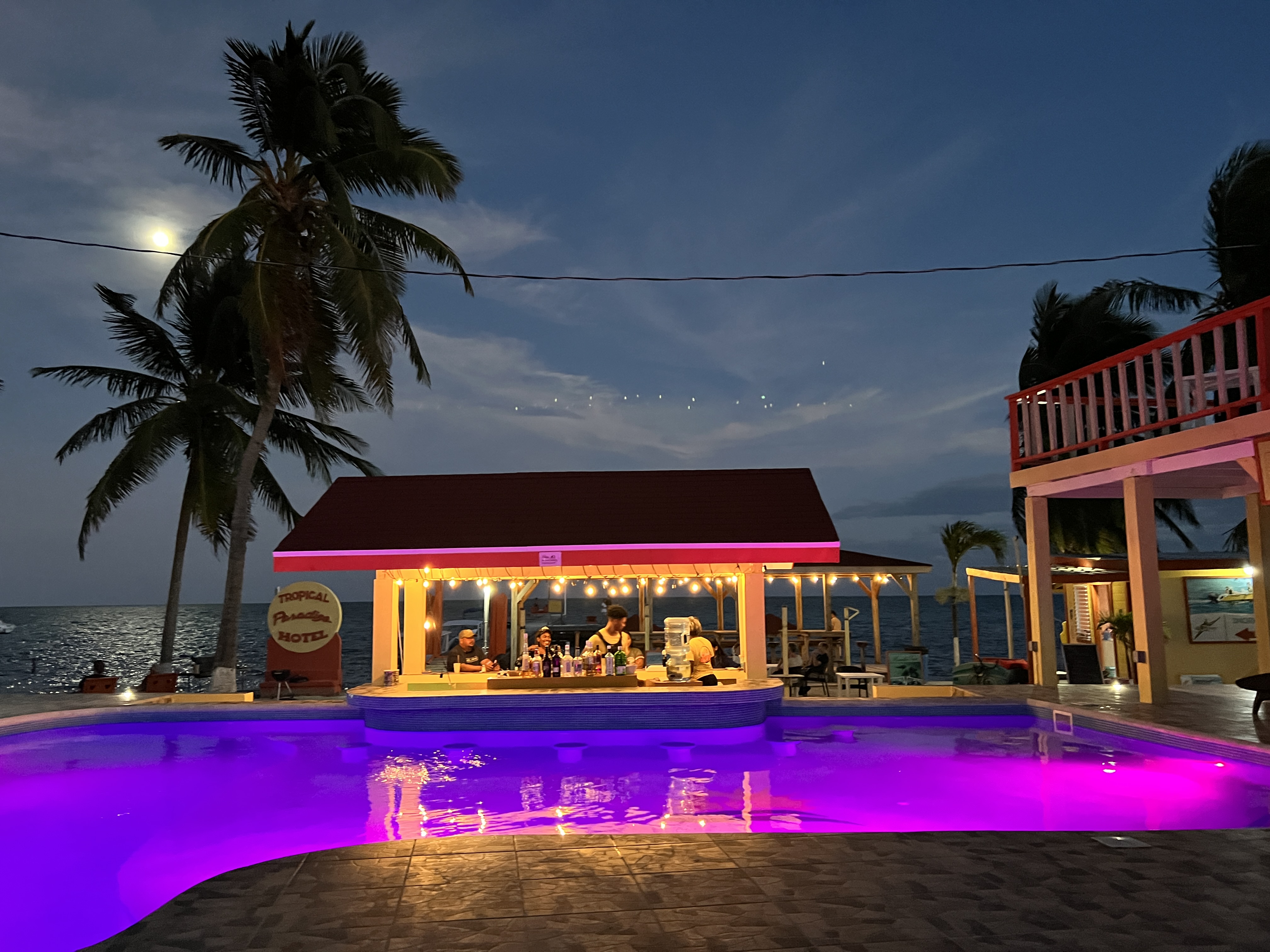 Tropical Paradise Hotel, a family-friendly stay in Caye Caulker