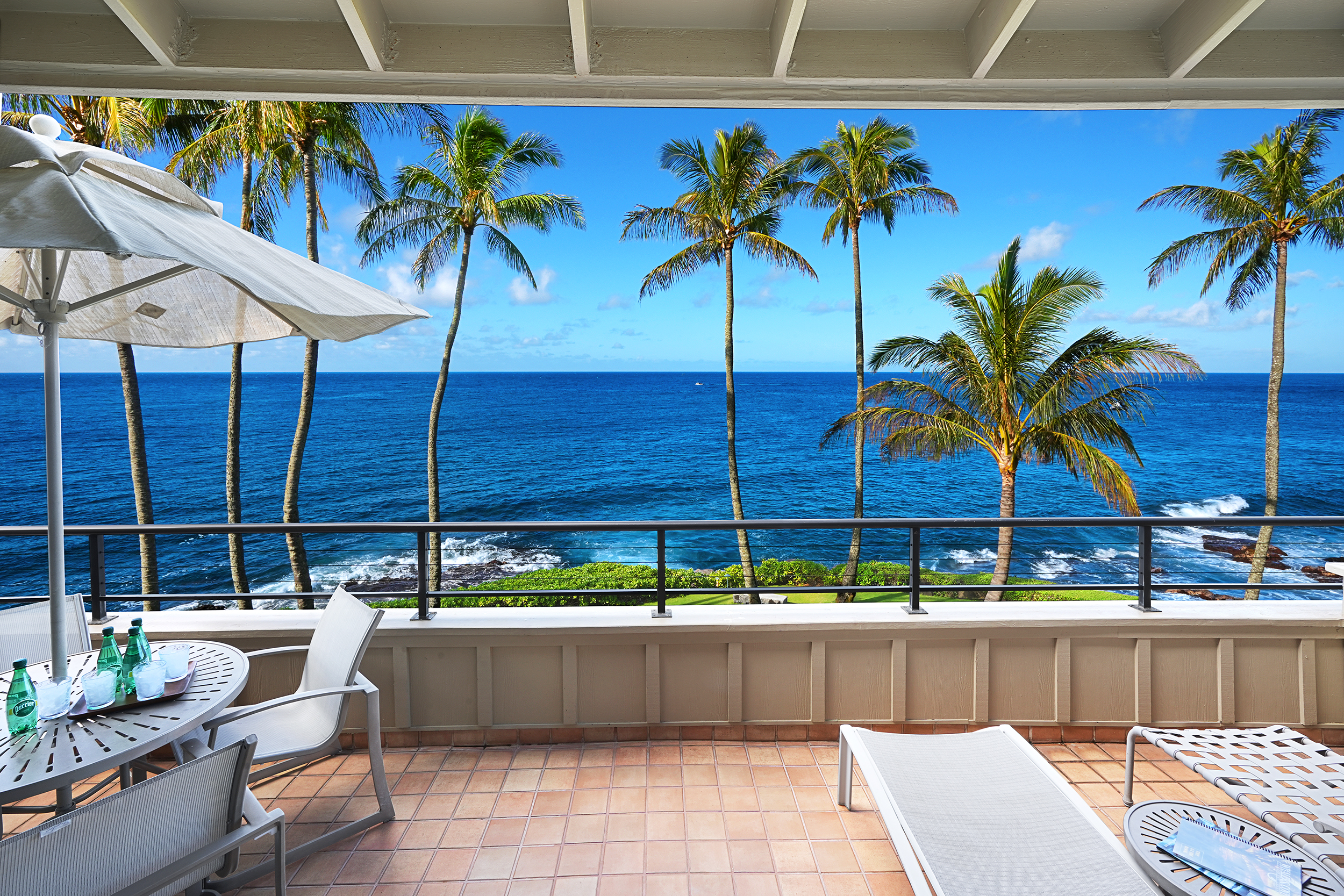 Whalers Cove Oceanfront Resort, a family-friendly stay in Kauai